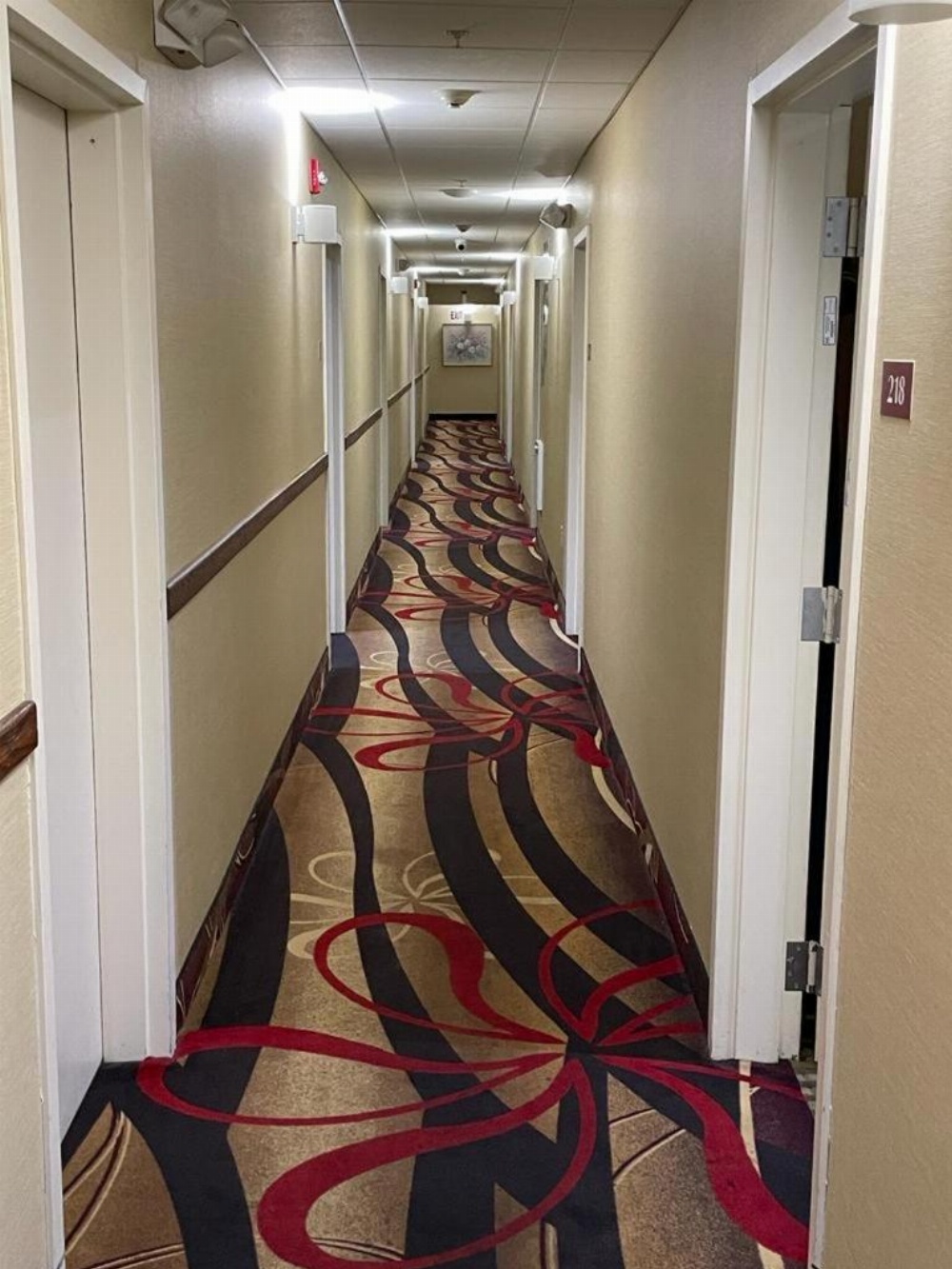Whitney Inn & Suites Image 10