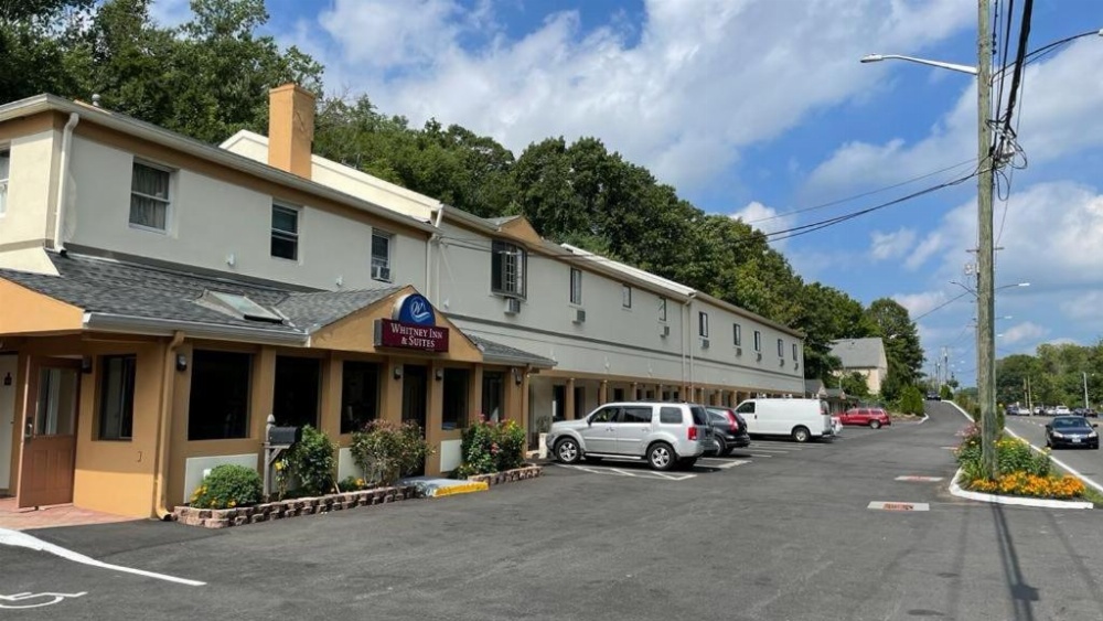 Whitney Inn & Suites Image 9